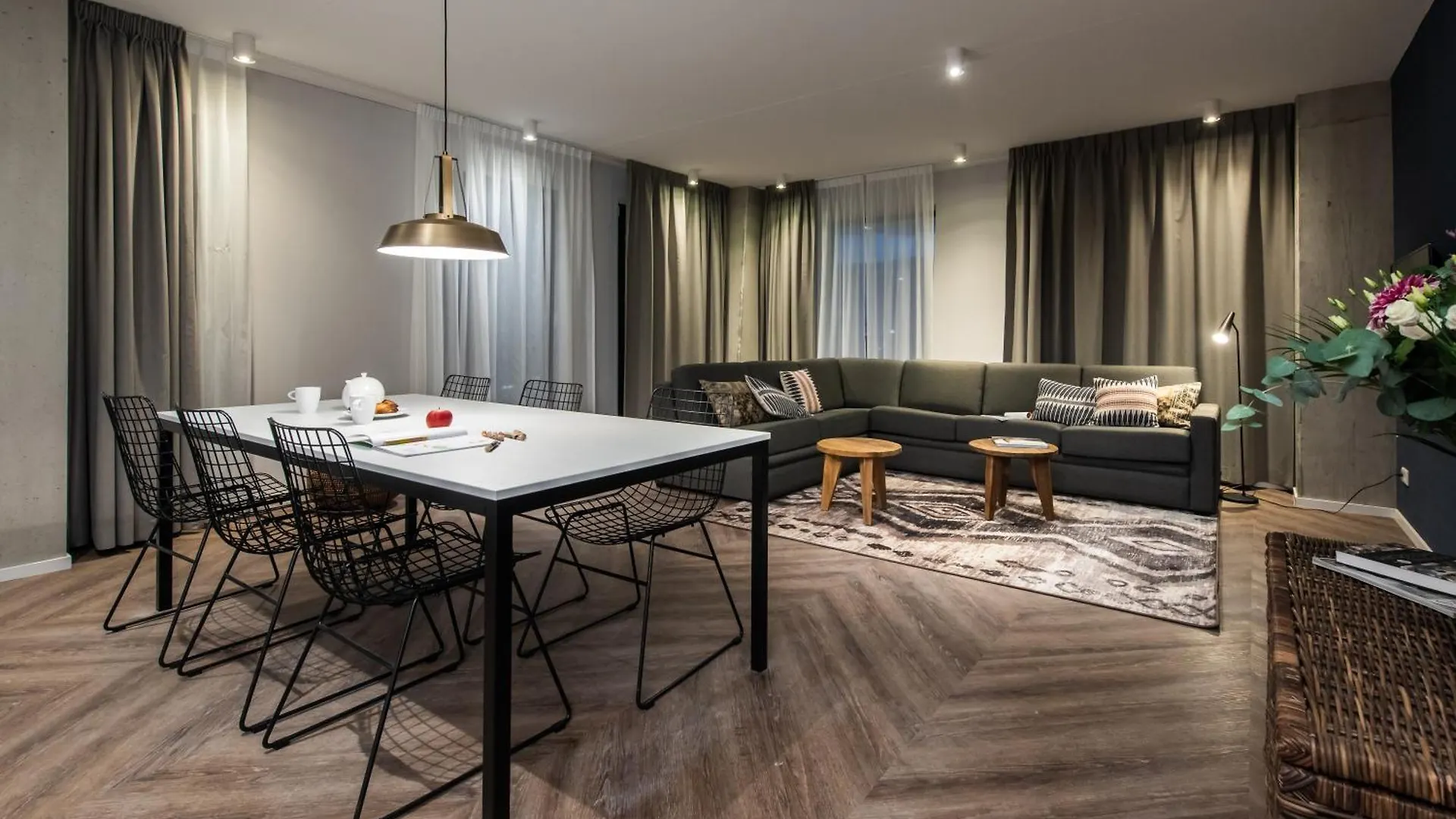 YAYS Amsterdam Docklands Aparthotel